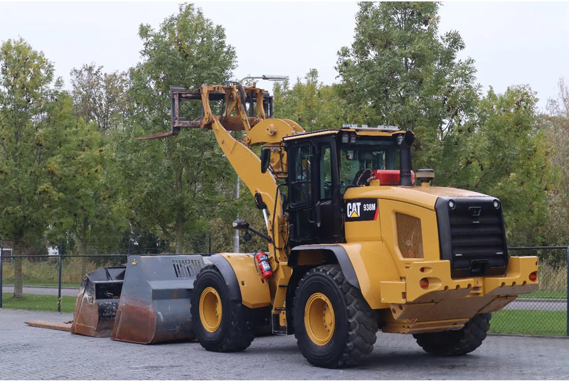Caterpillar 938 M | 2X BUCKET | JIB | FORKS | BSS | GOOD CONDITION - Kolový nakladač: obrázek 3 Caterpillar 938 M | 2X BUCKET | JIB | FORKS | BSS | GOOD CONDITION - Kolový nakladač: obrázek 3