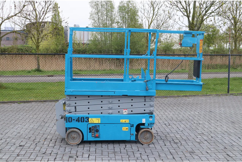Genie GS-1930 | 7.8 METER | 227 KG - Nůžková plošina: obrázek 4 Genie GS-1930 | 7.8 METER | 227 KG - Nůžková plošina: obrázek 4