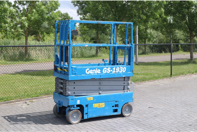 Genie GS-1930 | 7.8 METER | 227 KG - Nůžková plošina: obrázek 3 Genie GS-1930 | 7.8 METER | 227 KG - Nůžková plošina: obrázek 3