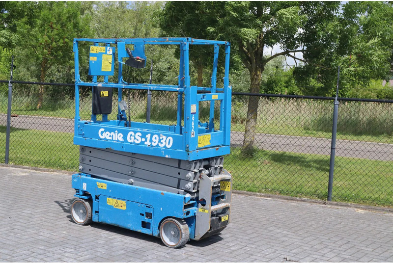 Genie GS-1930 | 7.8 METER | 227 KG - Nůžková plošina: obrázek 2 Genie GS-1930 | 7.8 METER | 227 KG - Nůžková plošina: obrázek 2