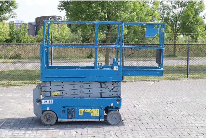 Genie GS-1932 | 7.8 METER | 227 KG - Nůžková plošina: obrázek 4 Genie GS-1932 | 7.8 METER | 227 KG - Nůžková plošina: obrázek 4