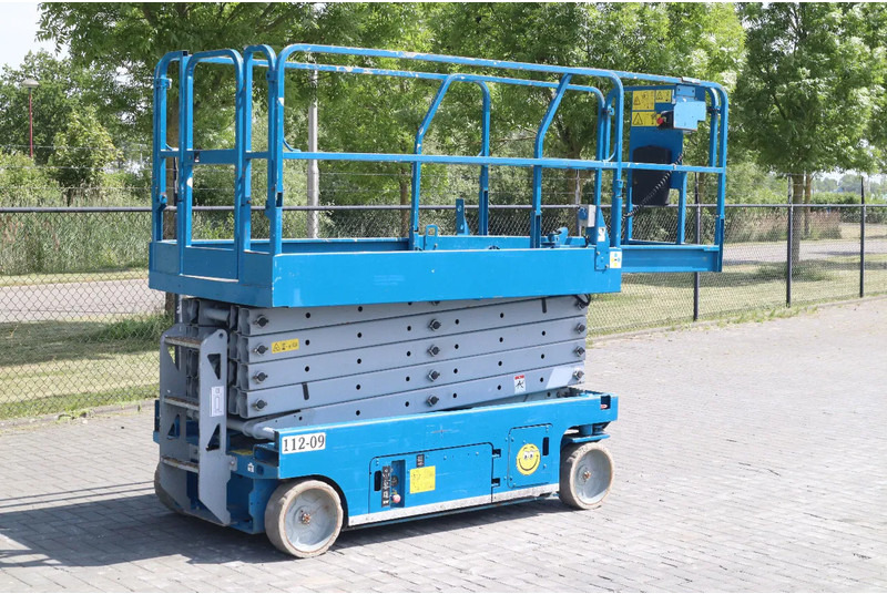 Genie GS-3246 | 12 METER | 318 KG - Nůžková plošina: obrázek 5 Genie GS-3246 | 12 METER | 318 KG - Nůžková plošina: obrázek 5