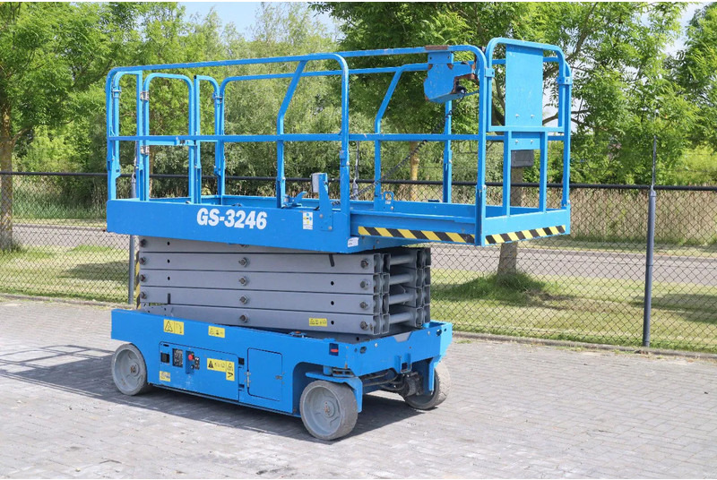Genie GS-3246 | 12 METER | 318 KG - Nůžková plošina: obrázek 5 Genie GS-3246 | 12 METER | 318 KG - Nůžková plošina: obrázek 5
