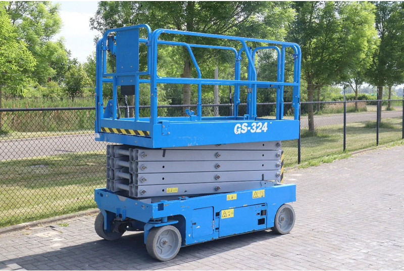 Genie GS-3246 | 12 METER | 318 KG - Nůžková plošina: obrázek 3 Genie GS-3246 | 12 METER | 318 KG - Nůžková plošina: obrázek 3