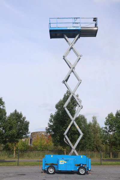 Genie GS-4069 RT | DIESEL | 14 METER - Nůžková plošina: obrázek 4 Genie GS-4069 RT | DIESEL | 14 METER - Nůžková plošina: obrázek 4