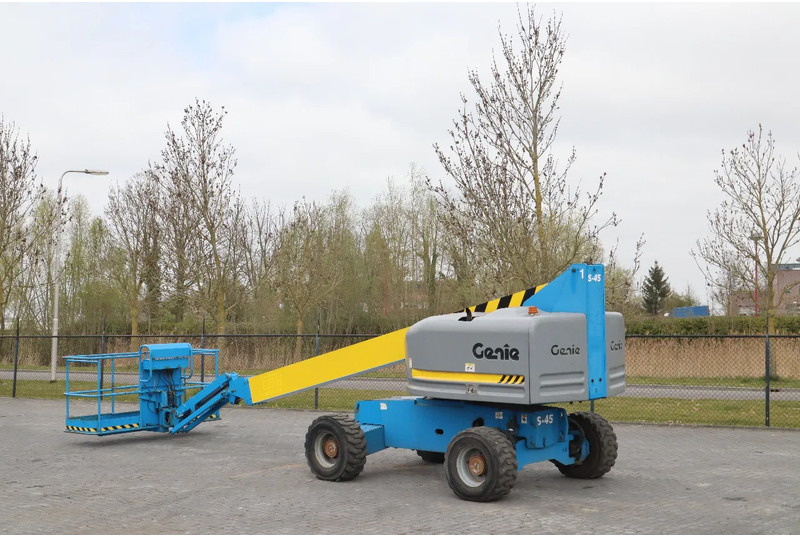 Genie S-45 | 15.7 METER | 227 KG | GOOD CONDITION - Teleskopická plošina: obrázek 3 Genie S-45 | 15.7 METER | 227 KG | GOOD CONDITION - Teleskopická plošina: obrázek 3