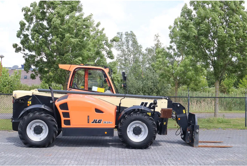 JLG 3614 RS | HYDR. FORKS | BUCKET | LOW HOURS - Teleskopický manipulátor: obrázek 4 JLG 3614 RS | HYDR. FORKS | BUCKET | LOW HOURS - Teleskopický manipulátor: obrázek 4