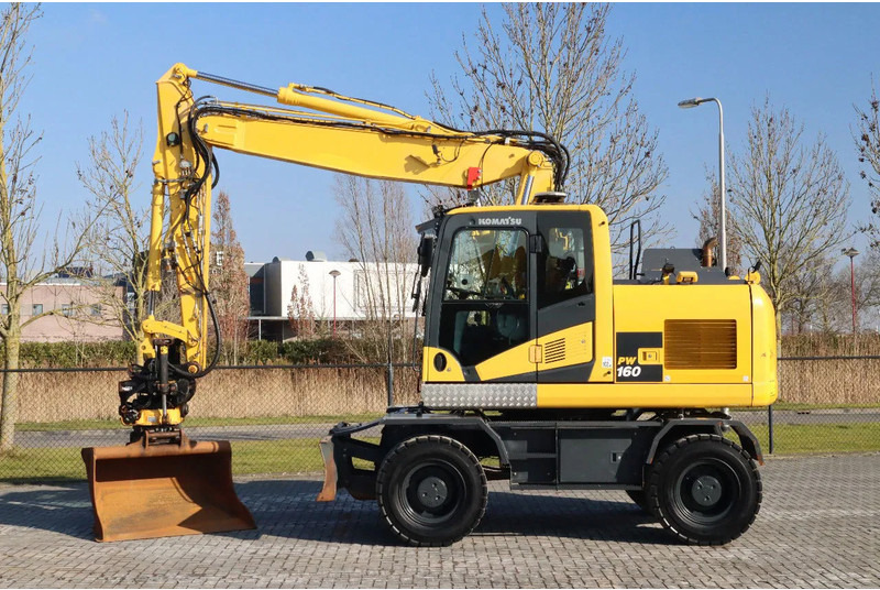 Komatsu PW160-11 | ENGCON TILTROTATOR | BUCKET | TRAILER HYDR. - Kolesové rýpadlo: obrázek 1 Komatsu PW160-11 | ENGCON TILTROTATOR | BUCKET | TRAILER HYDR. - Kolesové rýpadlo: obrázek 1