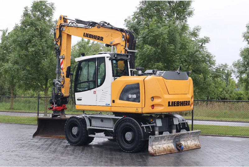 Liebherr A916 LITRONIC | ROTOTILT | BUCKET | DOZERBLADE - Kolesové rýpadlo: obrázek 3 Liebherr A916 LITRONIC | ROTOTILT | BUCKET | DOZERBLADE - Kolesové rýpadlo: obrázek 3