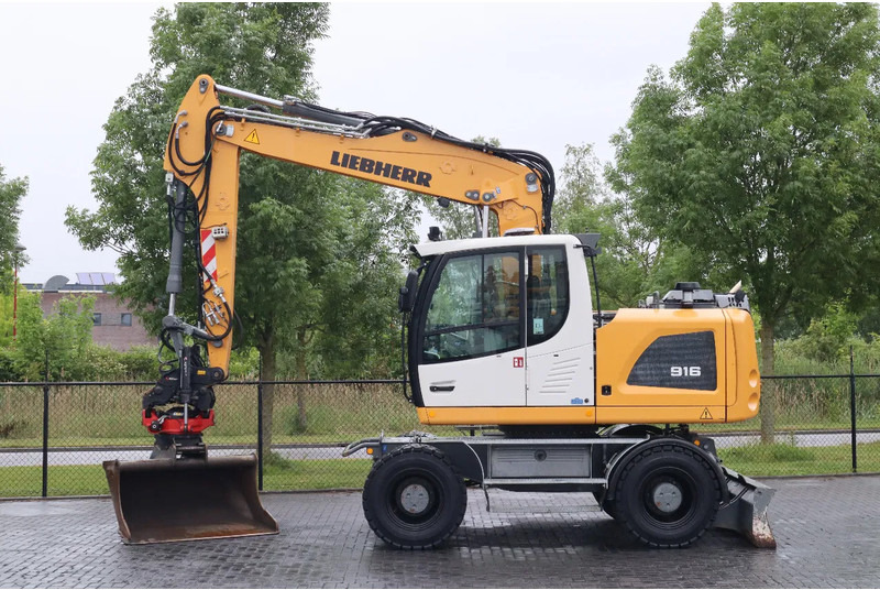 Liebherr A916 LITRONIC | ROTOTILT | BUCKET | DOZERBLADE - Kolesové rýpadlo: obrázek 1 Liebherr A916 LITRONIC | ROTOTILT | BUCKET | DOZERBLADE - Kolesové rýpadlo: obrázek 1