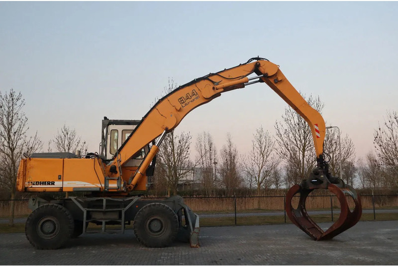 Liebherr A944 B HD | LOG GRAPPLE | HOLZGREIFER | TIMBER - Harvestor: obrázek 4 Liebherr A944 B HD | LOG GRAPPLE | HOLZGREIFER | TIMBER - Harvestor: obrázek 4