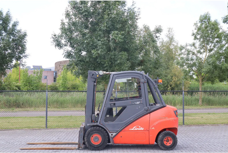 Linde H35D | SIDESHIFT + SPREADER | FREELIFT | 4.7 M - Dieselový vysokozdvižný vozík: obrázek 1 Linde H35D | SIDESHIFT + SPREADER | FREELIFT | 4.7 M - Dieselový vysokozdvižný vozík: obrázek 1
