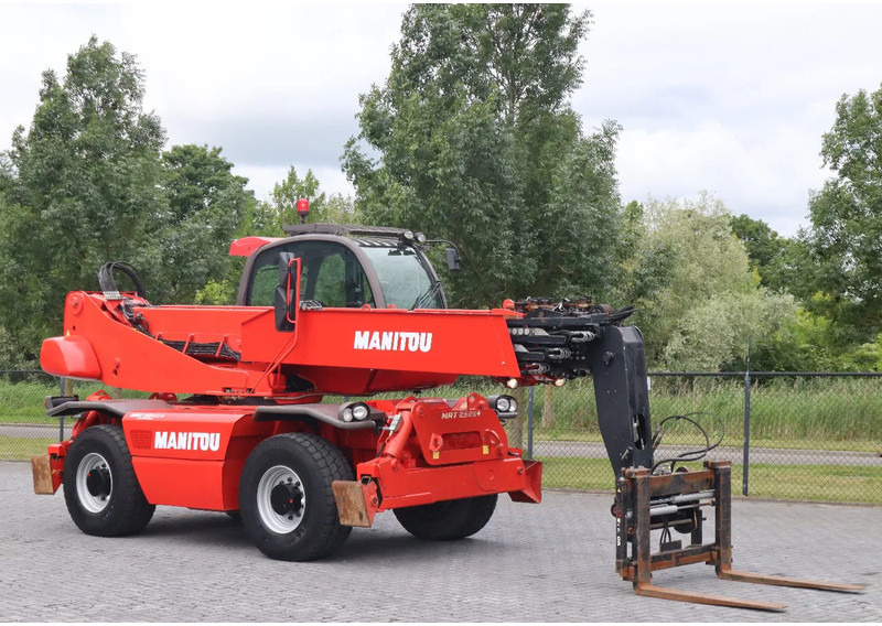 Manitou MRT 2540+ PRIVILEGE | HYDR. FORKS | REMOTE CTRL | PT1500 WINCH - Nakladač: obrázek 5 Manitou MRT 2540+ PRIVILEGE | HYDR. FORKS | REMOTE CTRL | PT1500 WINCH - Nakladač: obrázek 5