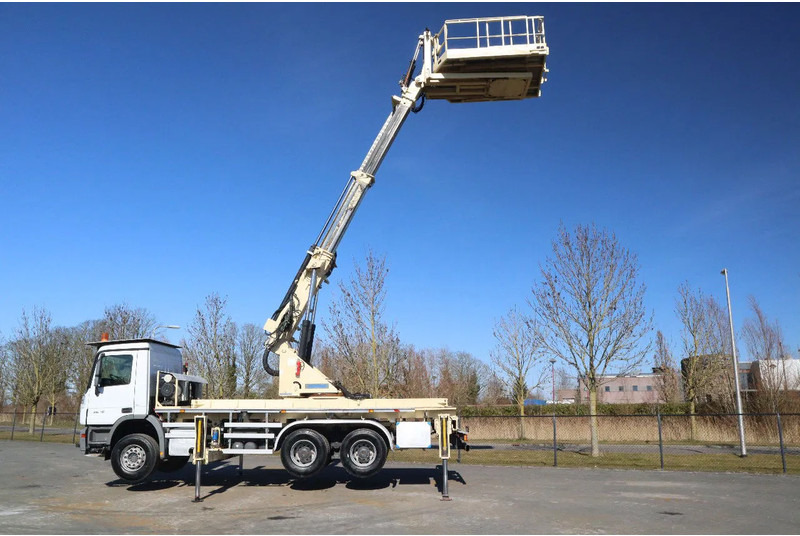 Mercedes-Benz Actros 2636 6X4 | TUNNEL PLATFORM | REMOTE DRIVING - Auto s hydraulickou rukou: obrázek 3 Mercedes-Benz Actros 2636 6X4 | TUNNEL PLATFORM | REMOTE DRIVING - Auto s hydraulickou rukou: obrázek 3