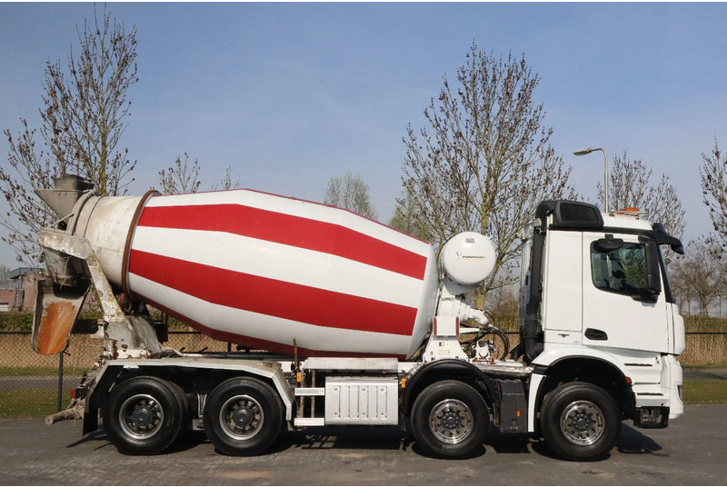 Mercedes-Benz Arocs 3251 | 8X4 | INTERMIX 10M3 | BIG AXLES | EURO 6 - Autodomíchávač: obrázek 4 Mercedes-Benz Arocs 3251 | 8X4 | INTERMIX 10M3 | BIG AXLES | EURO 6 - Autodomíchávač: obrázek 4
