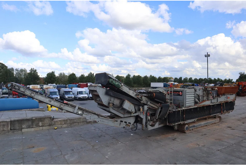 SBM REMAX 1218 E/D | REMOTE | CRUSHER | INCL. PARTS CONTAINER - Mobilní drtič: obrázek 3 SBM REMAX 1218 E/D | REMOTE | CRUSHER | INCL. PARTS CONTAINER - Mobilní drtič: obrázek 3