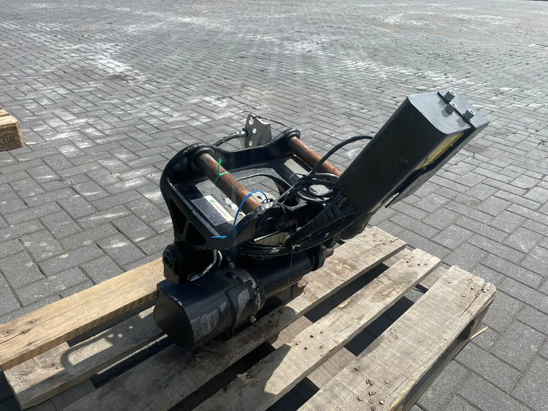 STEELWRIST STEELWRIST X06 S40 | TILT ROTATOR | VLS | FPL | RF | NEW / UNUSED - Tiltrotátor pro Stavební technika: obrázek 5 STEELWRIST STEELWRIST X06 S40 | TILT ROTATOR | VLS | FPL | RF | NEW / UNUSED - Tiltrotátor pro Stavební technika: obrázek 5