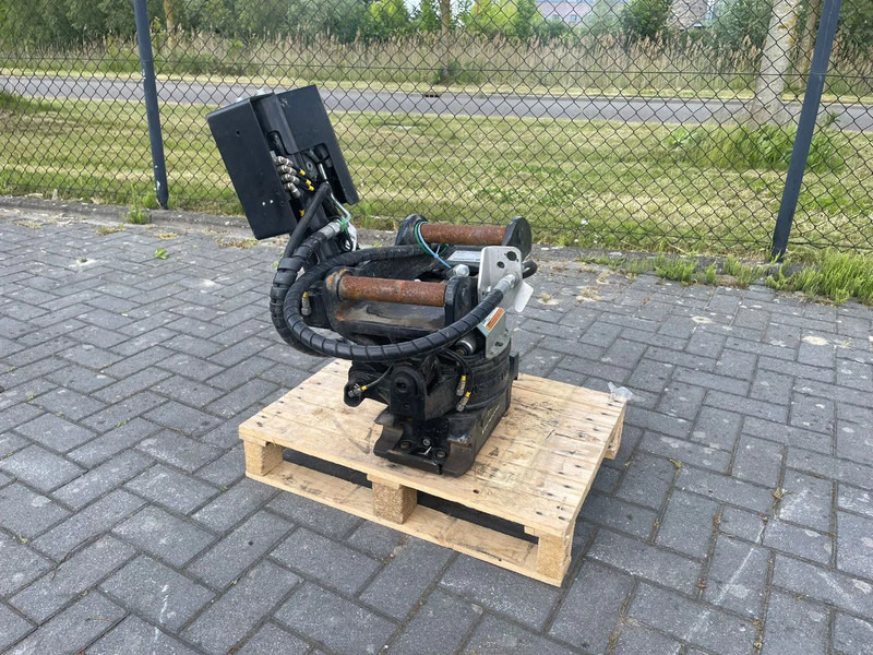 STEELWRIST X06 S40 | TILT ROTATOR | VLS | FPL | RF | NEW / UNUSED - Tiltrotátor pro Stavební technika: obrázek 1 STEELWRIST X06 S40 | TILT ROTATOR | VLS | FPL | RF | NEW / UNUSED - Tiltrotátor pro Stavební technika: obrázek 1