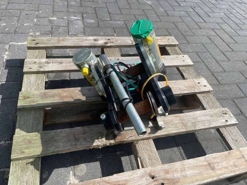 Sanderson STEELWRIST TMX S30 -180HA | TILT QUICKCOUPLER | TILTING COUPLER | NEW - Tiltrotátor pro Stavební technika: obrázek 4 Sanderson STEELWRIST TMX S30 -180HA | TILT QUICKCOUPLER | TILTING COUPLER | NEW - Tiltrotátor pro Stavební technika: obrázek 4