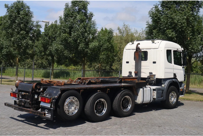 Scania P124-420 | 8X4 | HOOKLIFT | MANUAL | BIG AXLES | EURO 3 - Hákový nosič kontejnerů: obrázek 5 Scania P124-420 | 8X4 | HOOKLIFT | MANUAL | BIG AXLES | EURO 3 - Hákový nosič kontejnerů: obrázek 5
