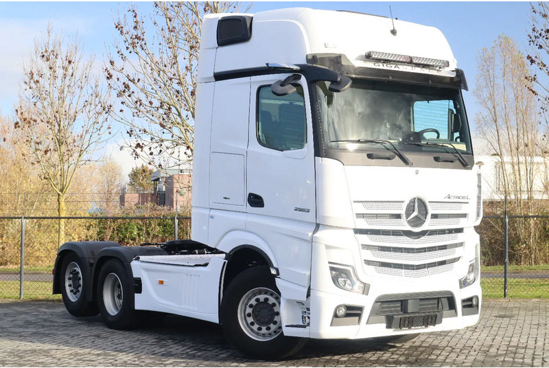Mercedes-Benz Actros 2553 | 6X2 | FULL AIR | RETARDER | 33.000 KM! | EURO 6 - Tahač: obrázek 3 Mercedes-Benz Actros 2553 | 6X2 | FULL AIR | RETARDER | 33.000 KM! | EURO 6 - Tahač: obrázek 3