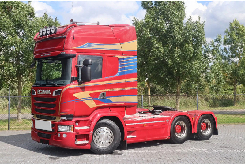 Scania R580 V8 | 6X4 | HYDRAULICS | RETARDER | 85 TON | BIG AXLES | EURO 6 - Tahač: obrázek 1 Scania R580 V8 | 6X4 | HYDRAULICS | RETARDER | 85 TON | BIG AXLES | EURO 6 - Tahač: obrázek 1