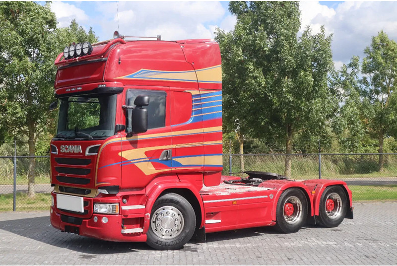 Scania R580 V8 | 6X4 | HYDRAULICS | RETARDER | 85 TON | BIG AXLES | EURO 6 - Tahač: obrázek 1 Scania R580 V8 | 6X4 | HYDRAULICS | RETARDER | 85 TON | BIG AXLES | EURO 6 - Tahač: obrázek 1