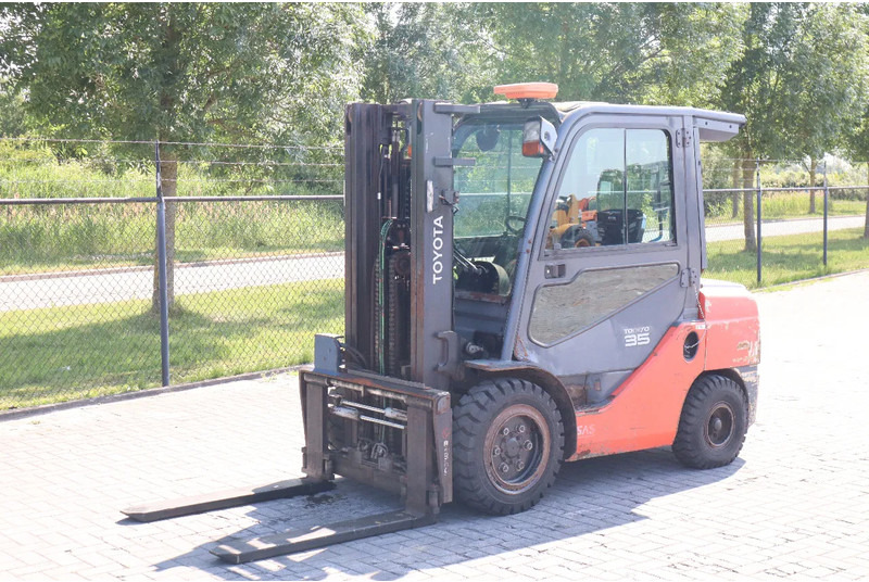 Toyota 02-8FDJF35 | 3.5 TON | SIDESHIFT | DUPLEX - Dieselový vysokozdvižný vozík: obrázek 2 Toyota 02-8FDJF35 | 3.5 TON | SIDESHIFT | DUPLEX - Dieselový vysokozdvižný vozík: obrázek 2