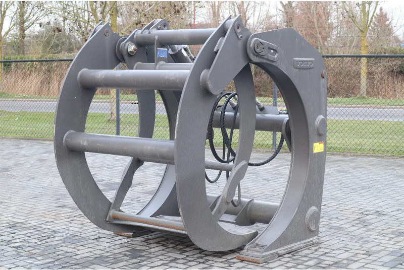 Volvo 80834 | 1.8 M2 | L60/L70/L90 | LOG GRAPPLE | HOLZGREIFER | WOOD CLAMP - Vyvážecí přívěs: obrázek 1 Volvo 80834 | 1.8 M2 | L60/L70/L90 | LOG GRAPPLE | HOLZGREIFER | WOOD CLAMP - Vyvážecí přívěs: obrázek 1