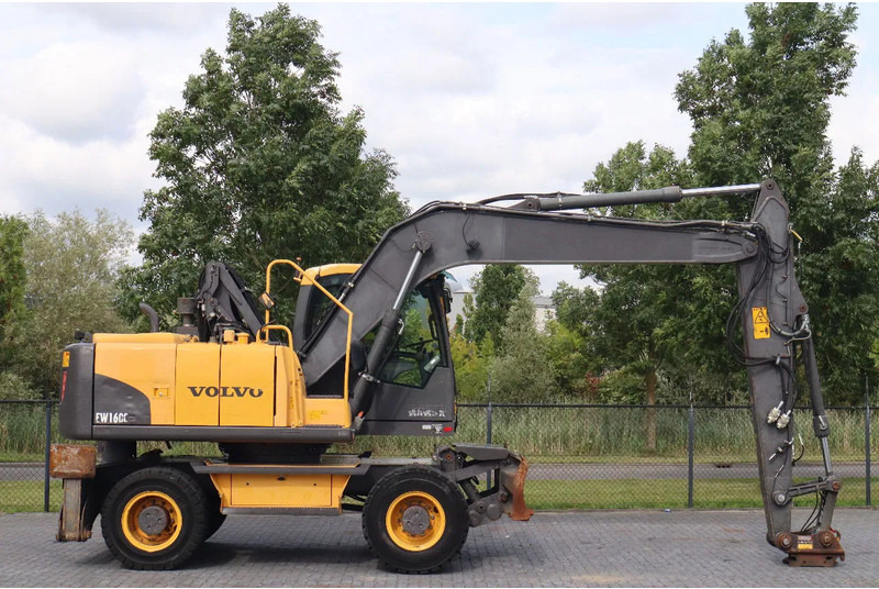 Volvo EW160 C | QUICK COUPLER | ELEVATING CABIN | UMSCHLAG - Kolesové rýpadlo: obrázek 4 Volvo EW160 C | QUICK COUPLER | ELEVATING CABIN | UMSCHLAG - Kolesové rýpadlo: obrázek 4