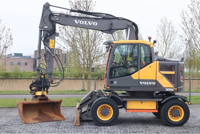 Volvo EWR 150 E | ROTOTILT | BUCKET | TRAILER HYDR - Kolesové rýpadlo: obrázek 1 Volvo EWR 150 E | ROTOTILT | BUCKET | TRAILER HYDR - Kolesové rýpadlo: obrázek 1