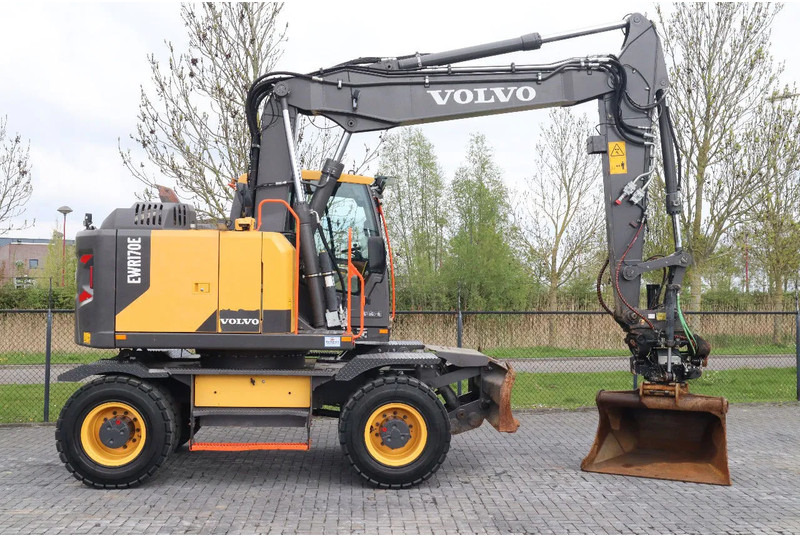 Volvo EWR 170 E | ROTOTILT | BUCKET | DOZERBLADE | TRAILER HYDR - Kolesové rýpadlo: obrázek 4 Volvo EWR 170 E | ROTOTILT | BUCKET | DOZERBLADE | TRAILER HYDR - Kolesové rýpadlo: obrázek 4