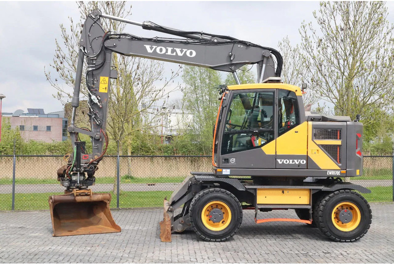 Volvo EWR 170 E | ROTOTILT | BUCKET | DOZERBLADE | TRAILER HYDR - Kolesové rýpadlo: obrázek 1 Volvo EWR 170 E | ROTOTILT | BUCKET | DOZERBLADE | TRAILER HYDR - Kolesové rýpadlo: obrázek 1