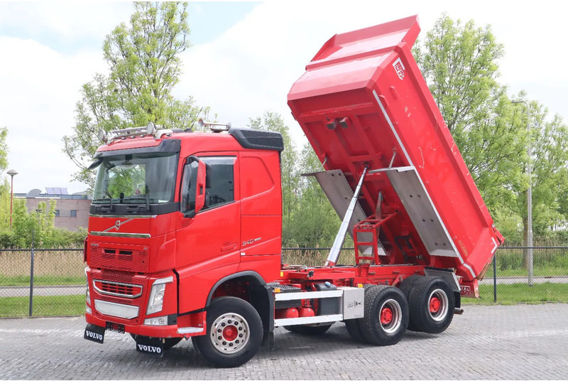 Volvo FH 540 | 6X4 | TANDEMLIFT | BIG AXLES | RETARDER | EURO 6 - Sklápěč: obrázek 1 Volvo FH 540 | 6X4 | TANDEMLIFT | BIG AXLES | RETARDER | EURO 6 - Sklápěč: obrázek 1