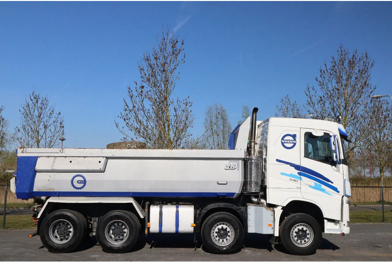 Volvo FH 540 | 8X4 | TANDEMLIFT | RETARDER | BIG AXLES | EURO 6 - Sklápěč: obrázek 4 Volvo FH 540 | 8X4 | TANDEMLIFT | RETARDER | BIG AXLES | EURO 6 - Sklápěč: obrázek 4