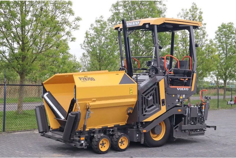 Volvo P2870 D ABG | ASPHALT PAVER | NEW / UNUSED | BOMAG BF300 - Technika pro ukládaní asfaltu: obrázek 2 Volvo P2870 D ABG | ASPHALT PAVER | NEW / UNUSED | BOMAG BF300 - Technika pro ukládaní asfaltu: obrázek 2