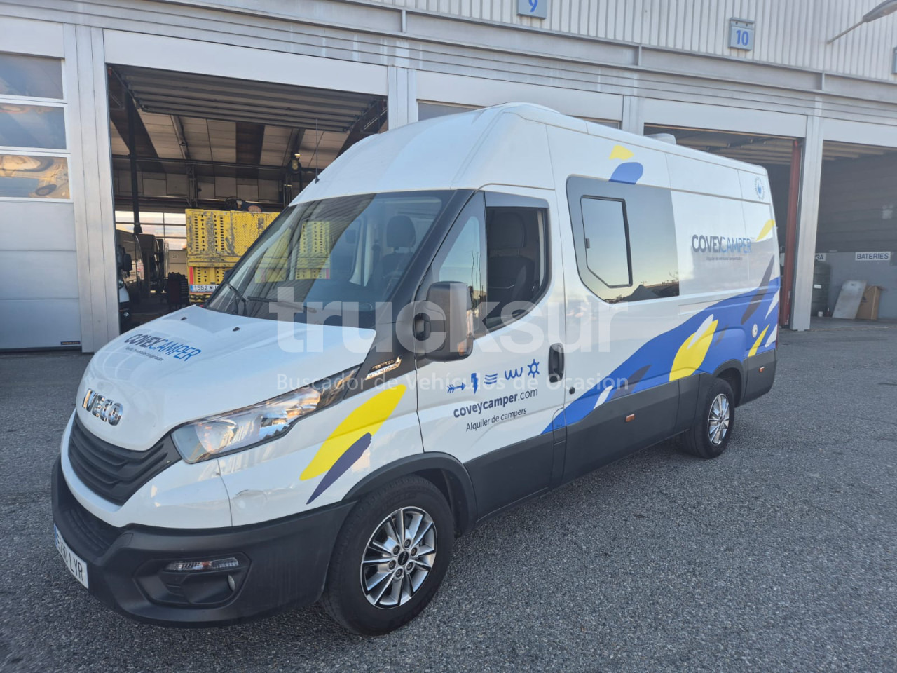 IVECO 35S16 CAMPER - Dodávka skřín: obrázek 2 IVECO 35S16 CAMPER - Dodávka skřín: obrázek 2