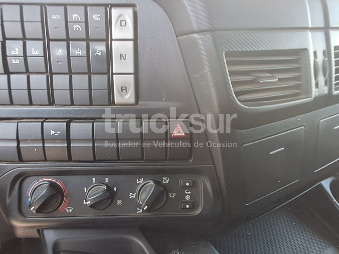 Sklápěč, Auto s hydraulickou rukou IVECO AT260SY/PS 360CV: obrázek 7