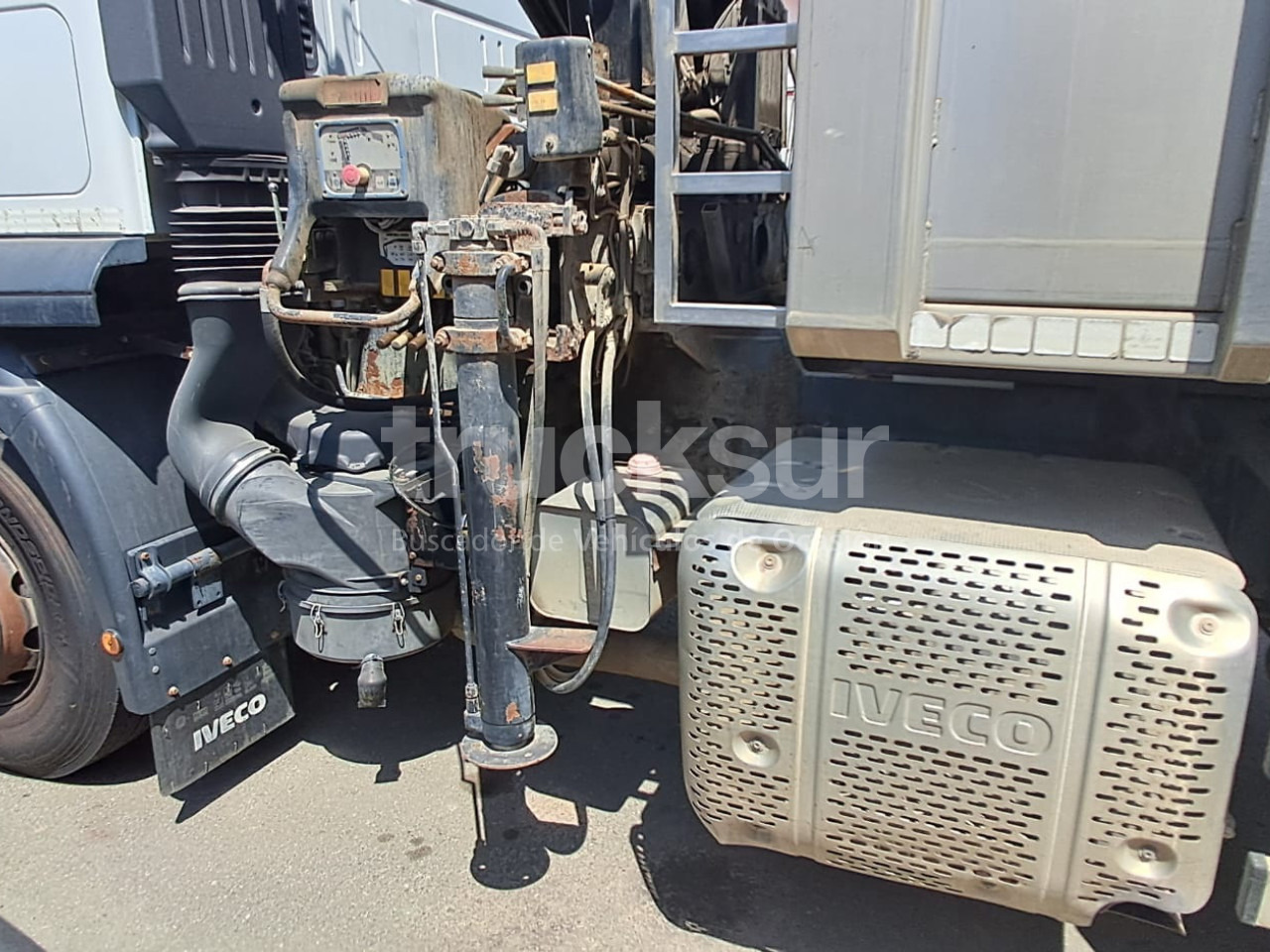 Sklápěč, Auto s hydraulickou rukou IVECO AT260SY/PS 360CV: obrázek 9