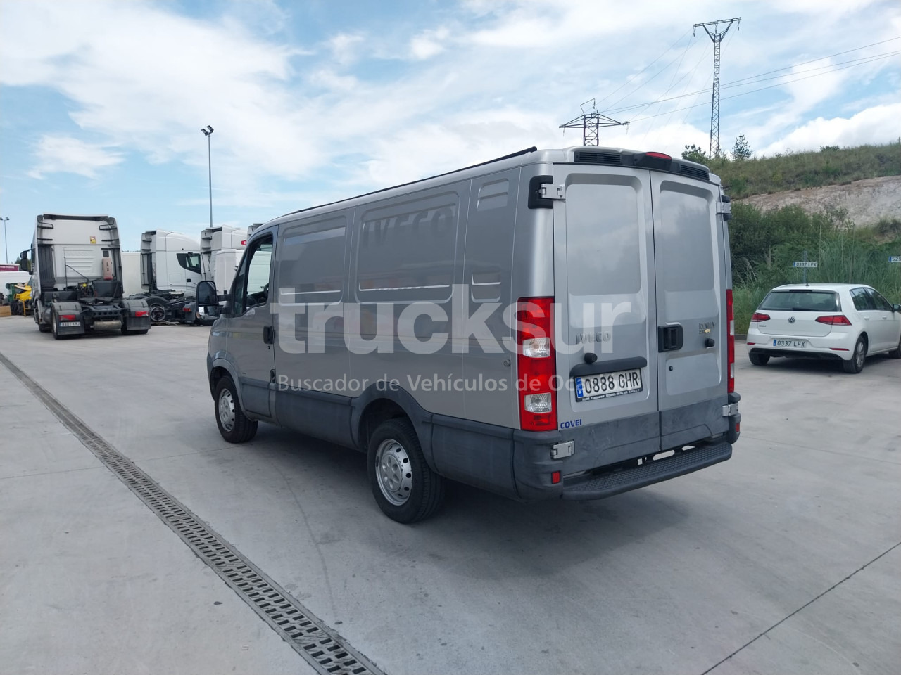 IVECO DAILY 35S12 7M3 - Dodávka skřín: obrázek 5 IVECO DAILY 35S12 7M3 - Dodávka skřín: obrázek 5
