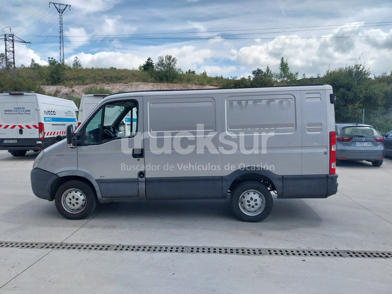 IVECO DAILY 35S12 7M3 - Dodávka skřín: obrázek 3 IVECO DAILY 35S12 7M3 - Dodávka skřín: obrázek 3