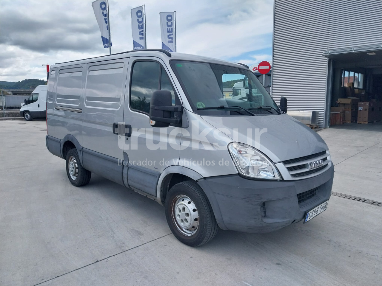IVECO DAILY 35S12 7M3 - Dodávka skřín: obrázek 2 IVECO DAILY 35S12 7M3 - Dodávka skřín: obrázek 2