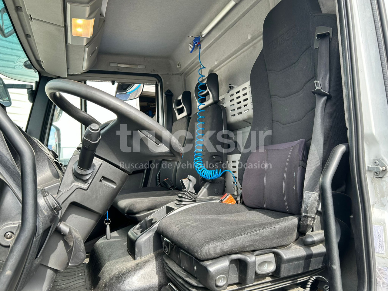 Plachtový nákladní auto IVECO EUROCARGO ML160-250: obrázek 8
