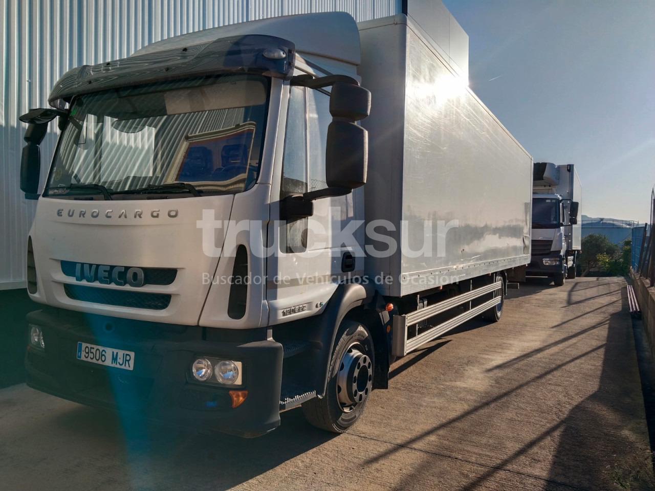 IVECO EUROCARGO - Skříňový nákladní auto: obrázek 1 IVECO EUROCARGO - Skříňový nákladní auto: obrázek 1