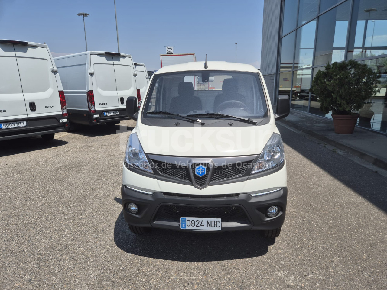 IVECO PIAGGIO PORTER 1.5I LONG RANGE - Dodávka valník: obrázek 4 IVECO PIAGGIO PORTER 1.5I LONG RANGE - Dodávka valník: obrázek 4