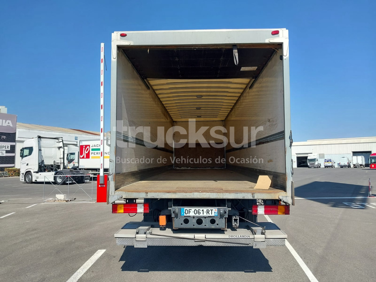 MERCEDES AXOR 2529 ejes 6x2*4 - Skříňový nákladní auto: obrázek 5 MERCEDES AXOR 2529 ejes 6x2*4 - Skříňový nákladní auto: obrázek 5