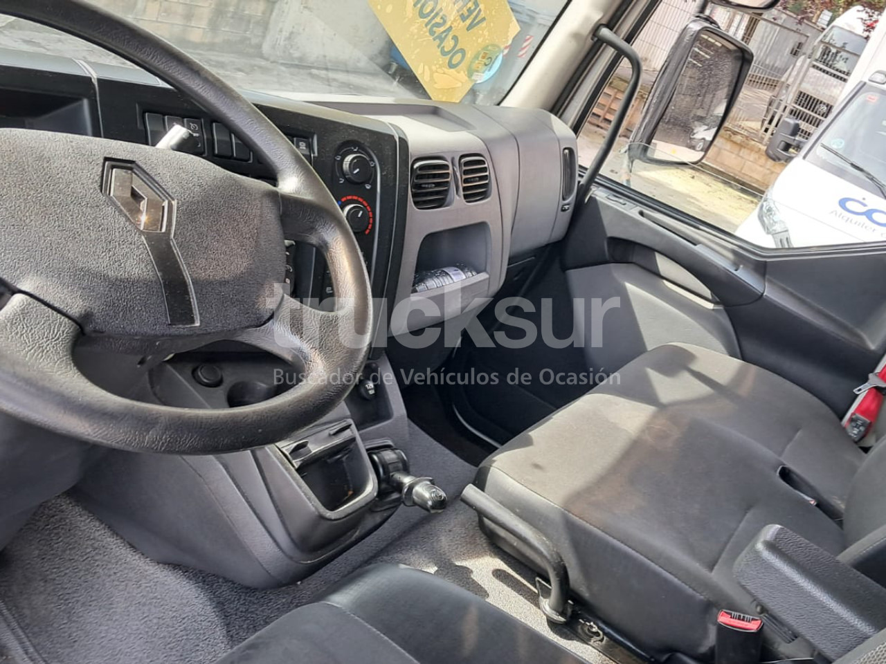 RENAULT D 12.210 SEMITAULINER - Plachtový nákladní auto: obrázek 5 RENAULT D 12.210 SEMITAULINER - Plachtový nákladní auto: obrázek 5