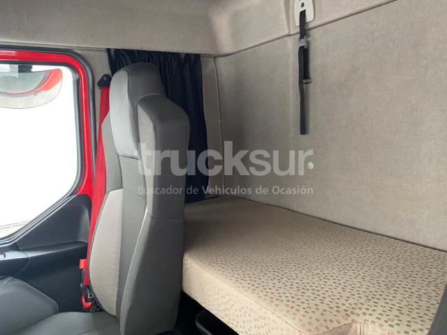 Plachtový nákladní auto RENAULT D12.250: obrázek 12