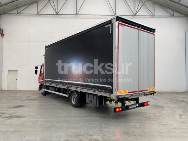 RENAULT D12.250 - Plachtový nákladní auto: obrázek 4 RENAULT D12.250 - Plachtový nákladní auto: obrázek 4