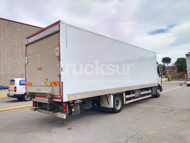 RENAULT D16.250 - Skříňový nákladní auto: obrázek 5 RENAULT D16.250 - Skříňový nákladní auto: obrázek 5